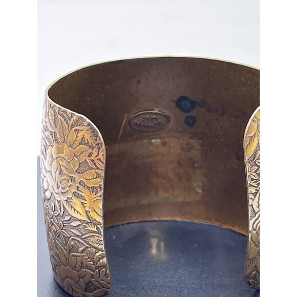 Liz Palacios SF Cuff Bracelet Wide Large Purple Glass Rhinestone Crystals
Ornate - Picture 8 of 10